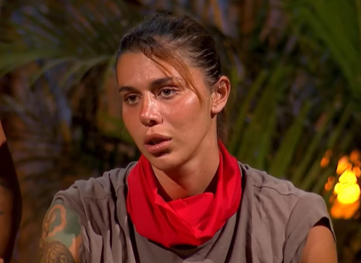 "Eşcinsel değilim" demişti! Nefise Karatay ın gizemli sevgilisinden mesaj var: Acun Ilıcalı devreye girdi 1