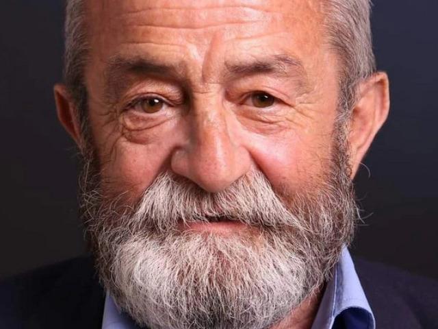 Yeşil&ccedil;am oyuncusu hayatını kaybetti! Acı haberi oğlu duyurdu