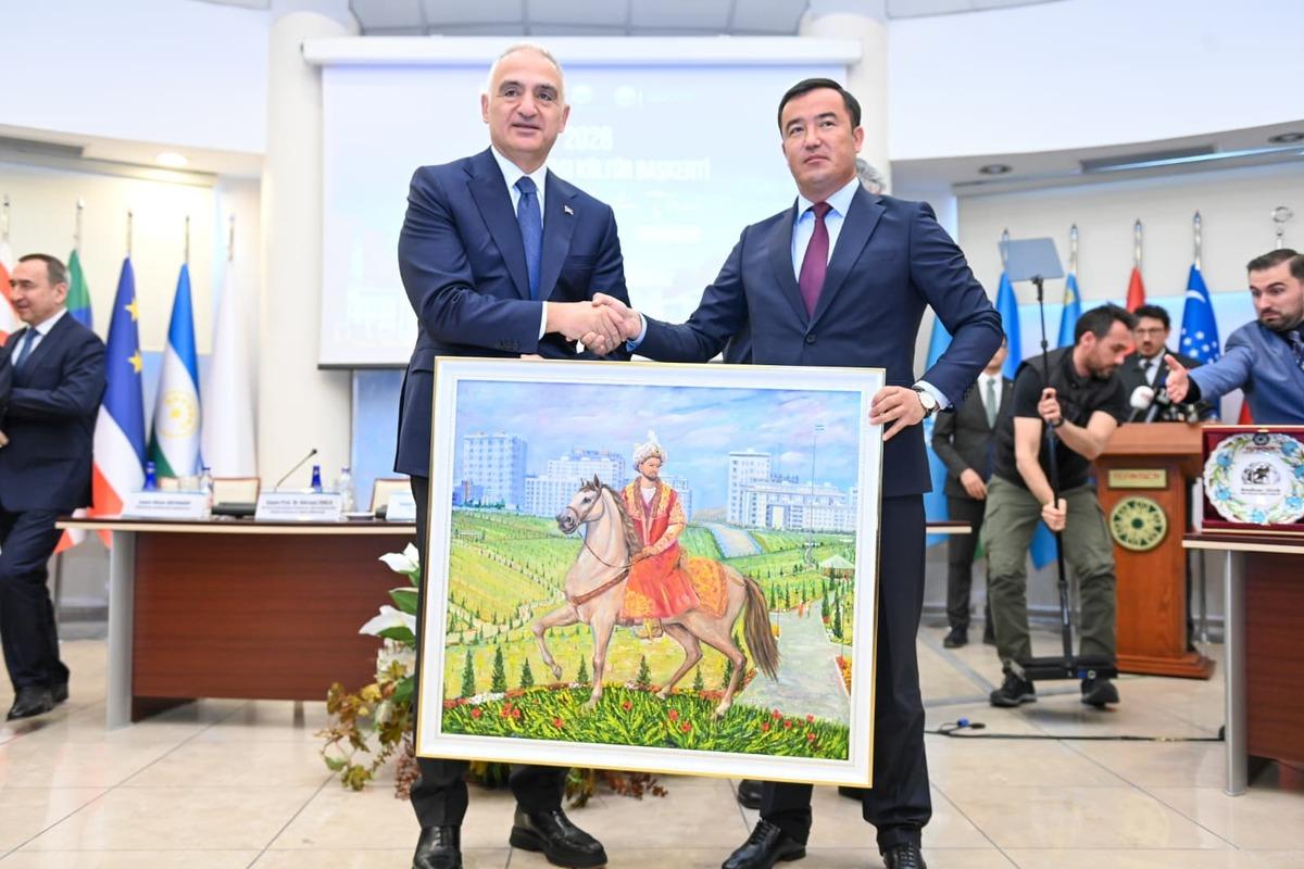 Bakan Ersoy dan dijital çağ uyarısı: “Dijital dünya gönüllü kültürel yozlaşmayı beraberinde getiriyor” 4