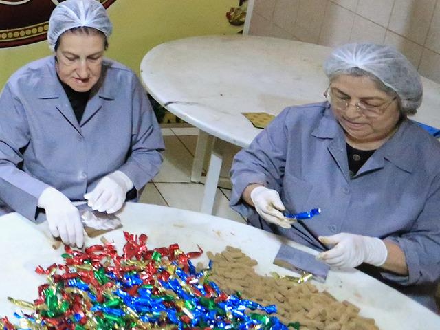 10 ton sa&ccedil;ılacak! 22 yıldır bu işi yapıyorlar