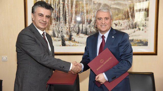 Turist rehberlerinin uzmanlık eğitimleri açık öğretim sistemiyle verilecek