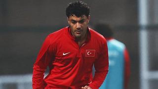 Galatasaray'a tarihi çalım! Ozan Kabak imzayı attı
