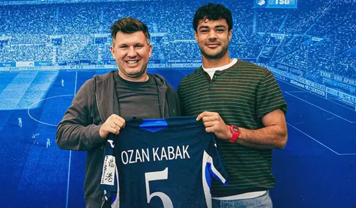 Galatasaray a tarihi çalım! Ozan Kabak imzayı attı 1