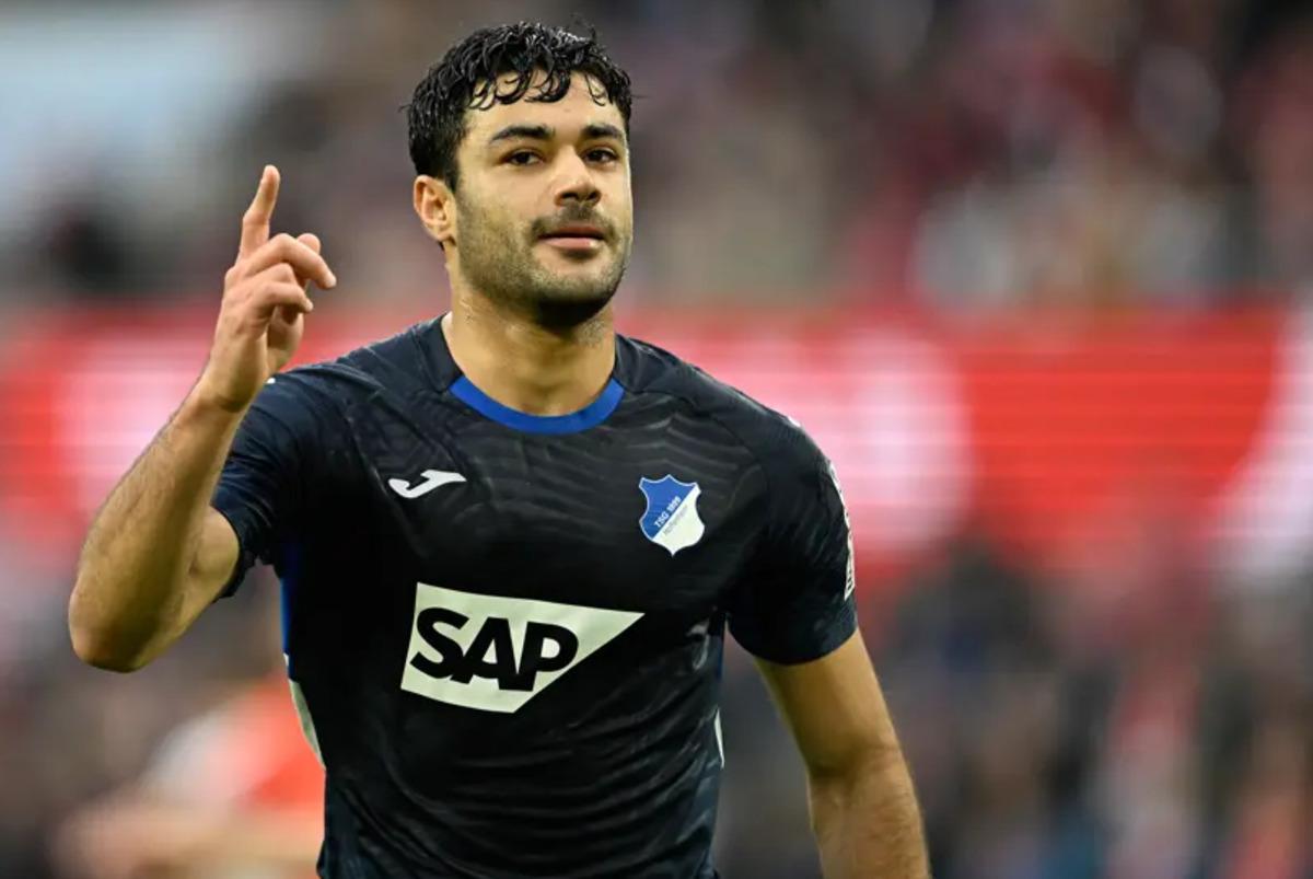 Galatasaray a tarihi çalım! Ozan Kabak imzayı attı 2