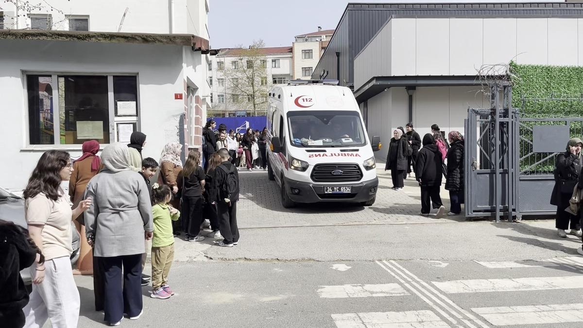 Ataşehir de okulda zehirlenme iddiası: Çok sayıda öğrenci hastaneye kaldırıldı 1