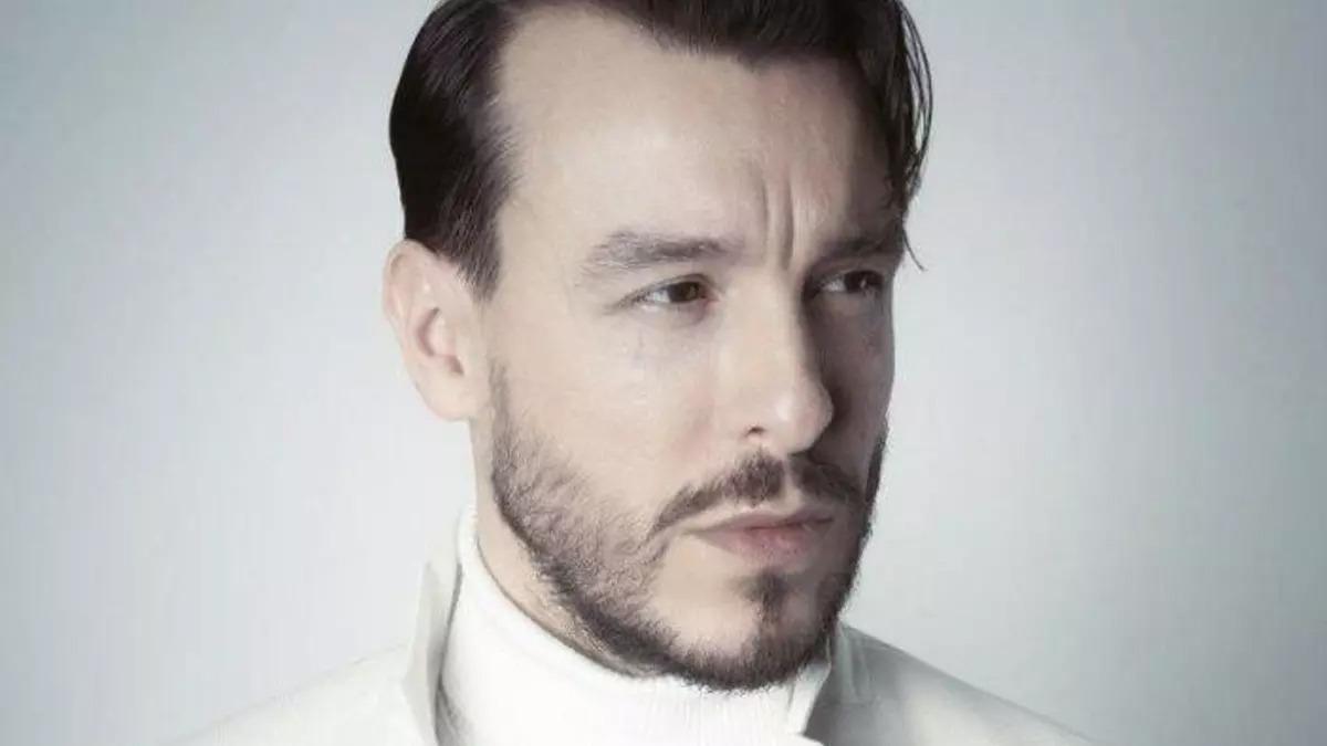 Cem Adrian hakkında karar!