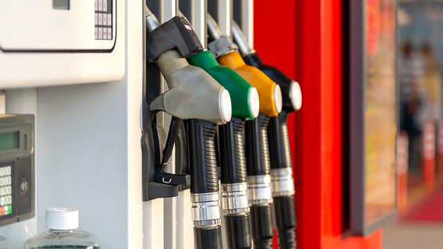 Akaryakıta zam geldi, indirim bekleniyor: 15 Nisan benzin, motorin fiyatı