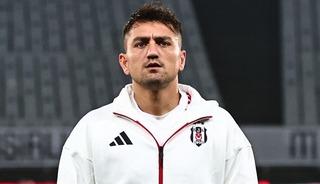 Milli futbolcu evleniyor! İşte nişandan ilk kareler