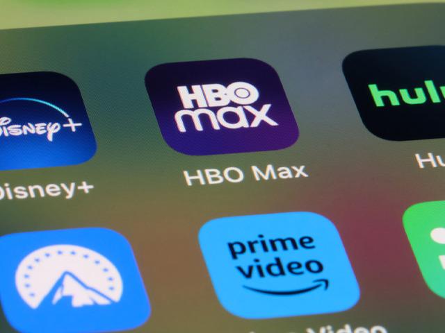 Disney bin kişiyi işten &ccedil;ıkarıyor! 