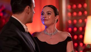 Yeni b&ouml;l&uuml;m &ouml;ncesi yorum yağdı! '