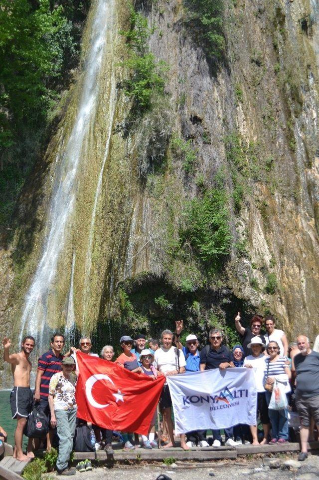 Uçansu Şelaleri’ne gezi