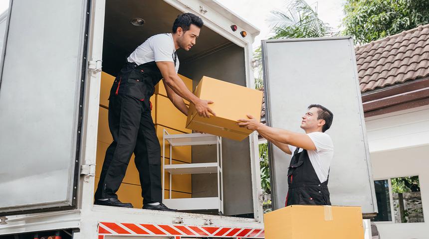 Ev taşıyanlar dikkat! "İnsanları ağlarına d&uuml;ş&uuml;r&uuml;yorlar"