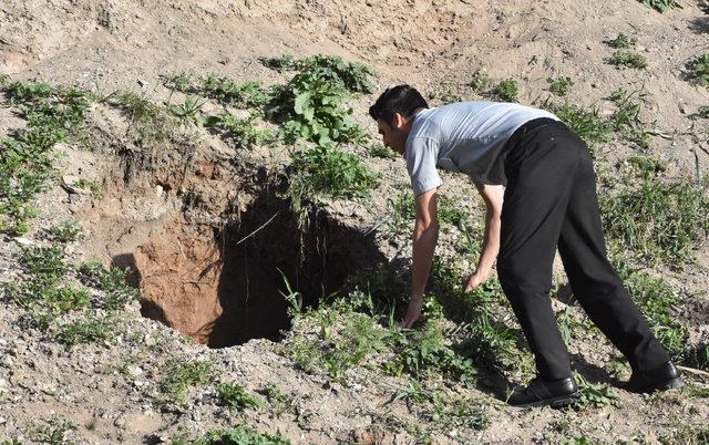 Sivas Kalesi'nin yamacında 15 metrelik çukur oluştu