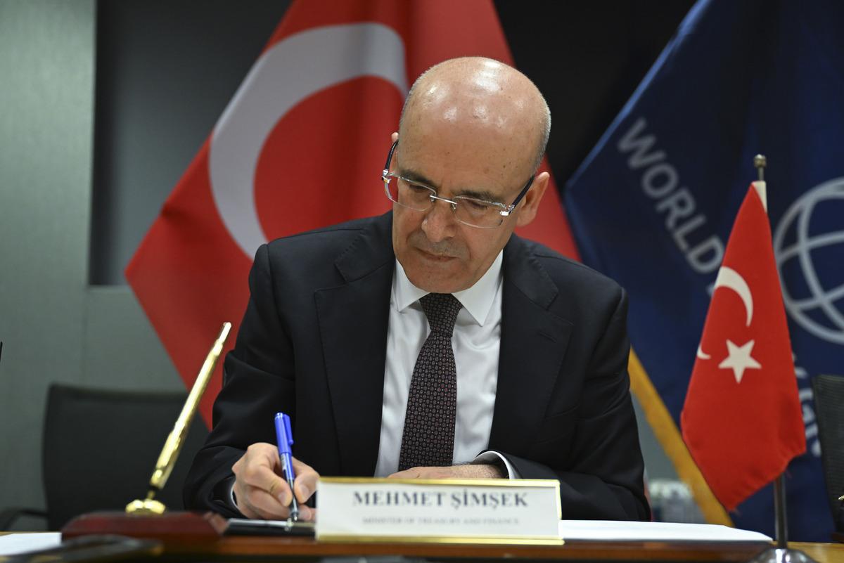  D&uuml;nya Bankasının t&uuml;m tarihinde onaylanan en b&uuml;y&uuml;k &uuml;&ccedil;&uuml;nc&uuml; proje  İmzalar atıldı 2