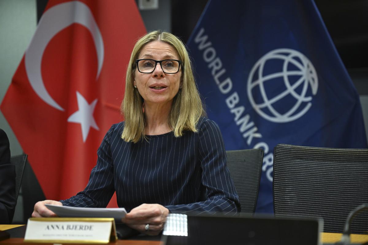  D&uuml;nya Bankasının t&uuml;m tarihinde onaylanan en b&uuml;y&uuml;k &uuml;&ccedil;&uuml;nc&uuml; proje  İmzalar atıldı 5