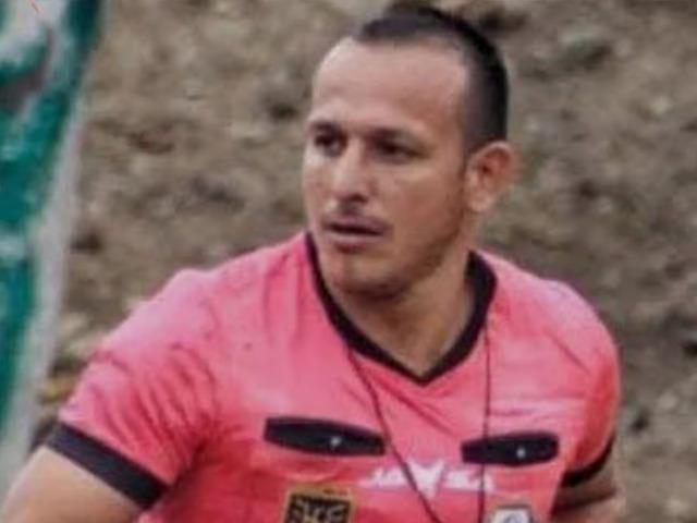 Ma&ccedil; kurşun sesleriyle b&ouml;l&uuml;nd&uuml;! Hakemi hedef alıp ateş a&ccedil;tılar