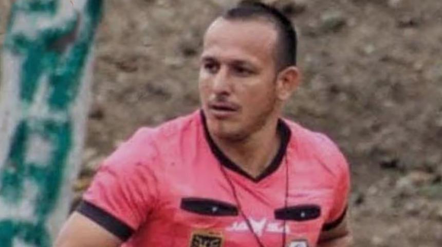 Ma&ccedil; kurşun sesleriyle b&ouml;l&uuml;nd&uuml;! Hakemi hedef alıp ateş a&ccedil;tılar