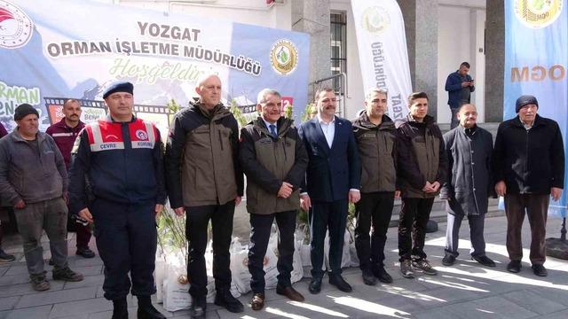 Yozgat&rsquo;ta 4 bin 500 adet fidan dağıtıldı 1