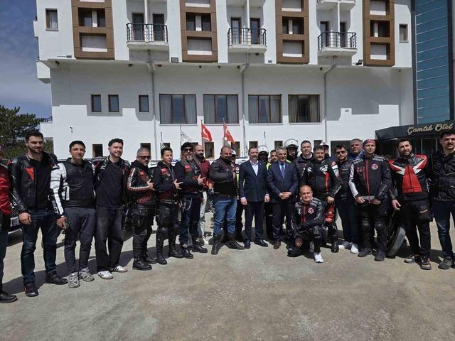 Motosiklet tutkunları &Ccedil;amlık Milli Parkı&rsquo;nda buluştu 5