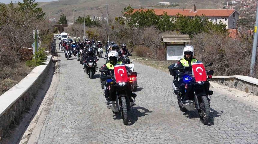 Motosiklet tutkunları &Ccedil;amlık Milli Parkı&rsquo;nda buluştu