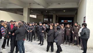 Silahlı saldırı sonrası cenazeler i&ccedil;in acı bekleyiş s&uuml;r&uuml;yor