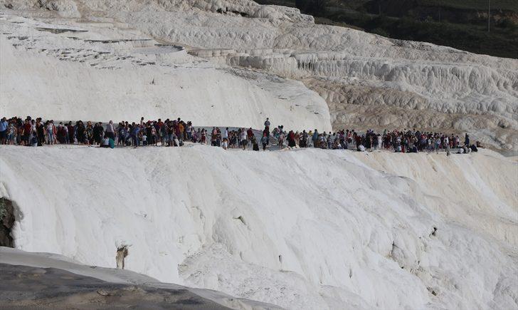 Bedava giriş için oraya akın ettiler!  G2