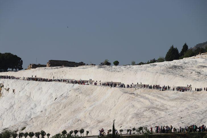 Bedava giriş için oraya akın ettiler!  G3