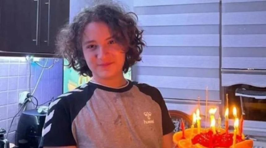 Okulu kana bulayan İsa Aras Mersinli&rsquo;yi &ouml;ğretmeni anlattı: Saatlerce defteri karalardı