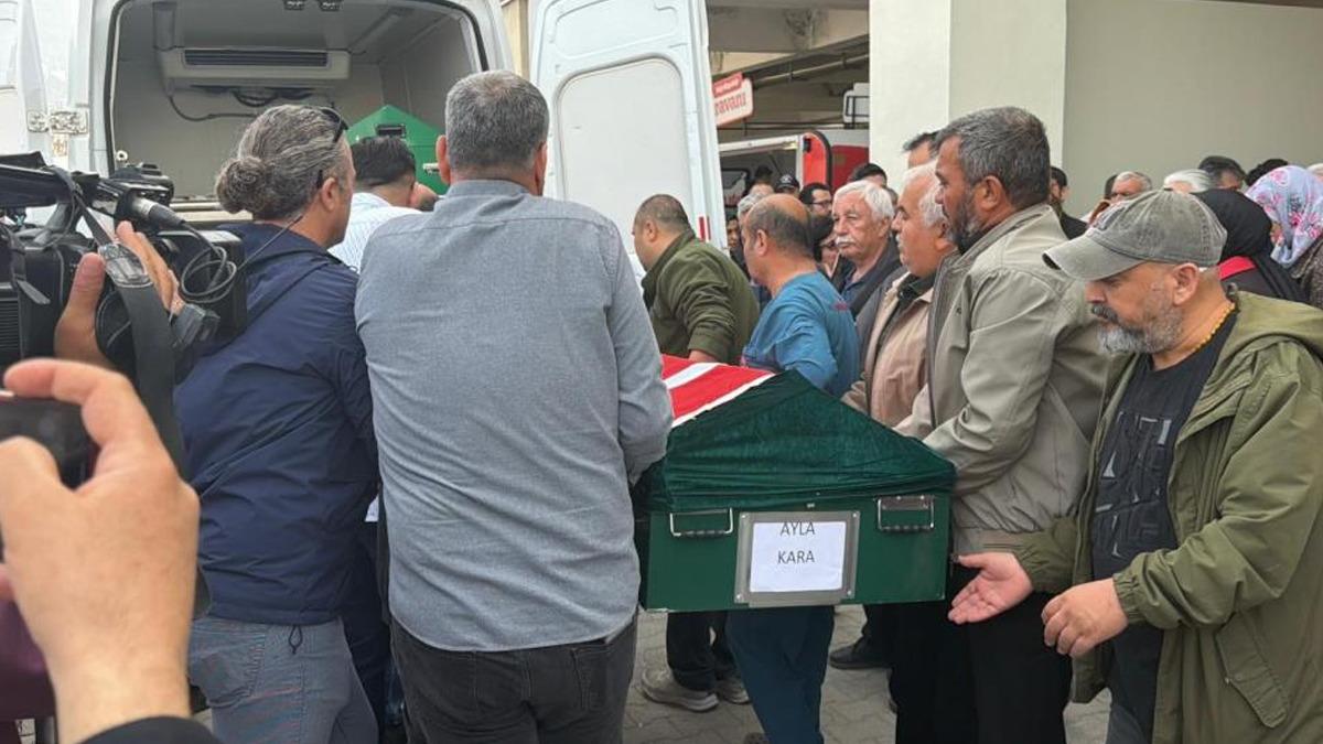 Acı bekleyiş! Sıra sıra isimleri okunuyor... Okul saldırısında hayatlarını kaybedenlerin cenazeleri ailelere teslim edilmeye başlandı 3