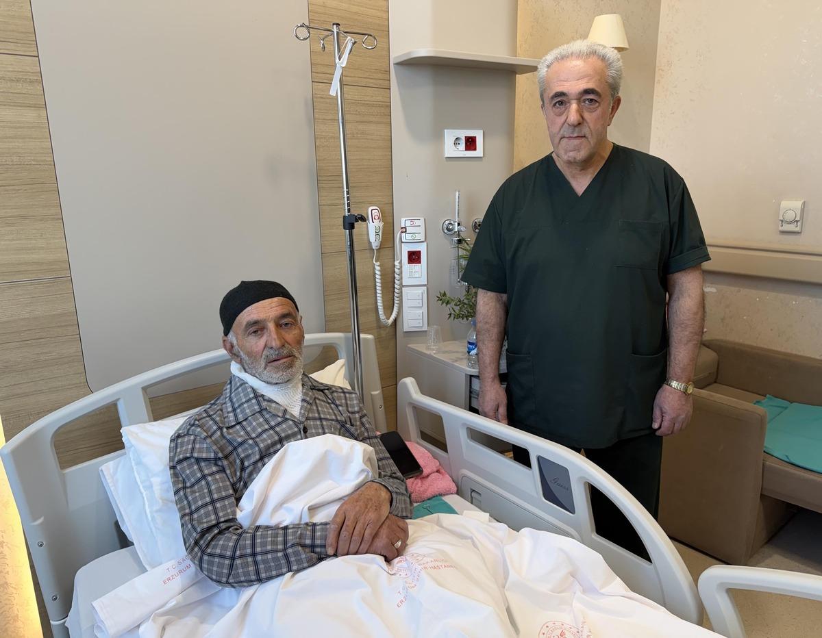 Kendi tamir etmek istedi: Üzerine kaynar su döküldü, vücudu yandı! 3