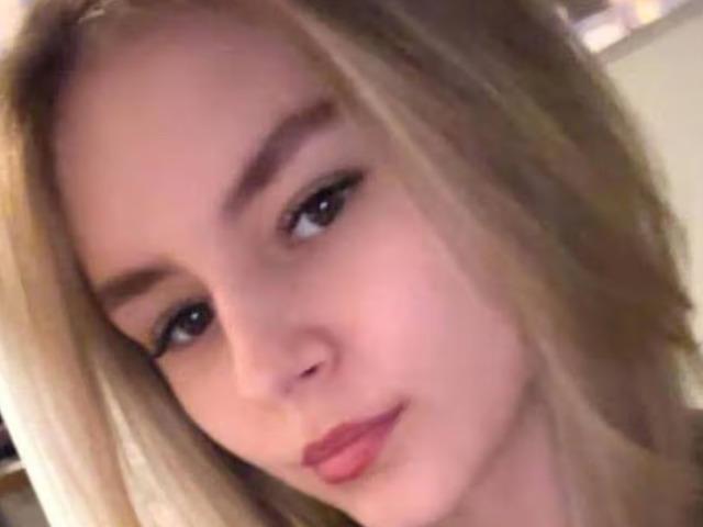 Ayrıldığı eski sevgilisiyle tatile gitti: Kadından ka&ccedil;acak yer aradı!