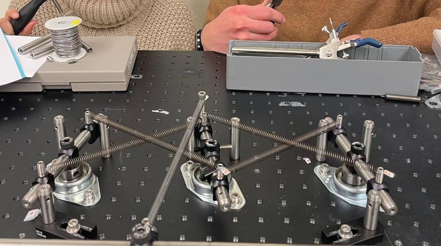 Elektriksiz &ccedil;alışan bilgisayar geliştirildi! Zorlu koşullara meydan okuyor