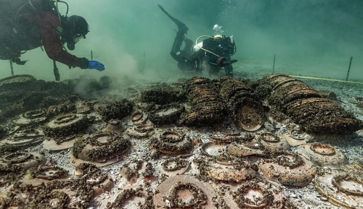 Mayın sandılar hazine çıktı: 2.000 yıllık kargo su altında bulundu! 1