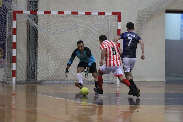 Alanya’da birimler arası futsal turnuvası başladı