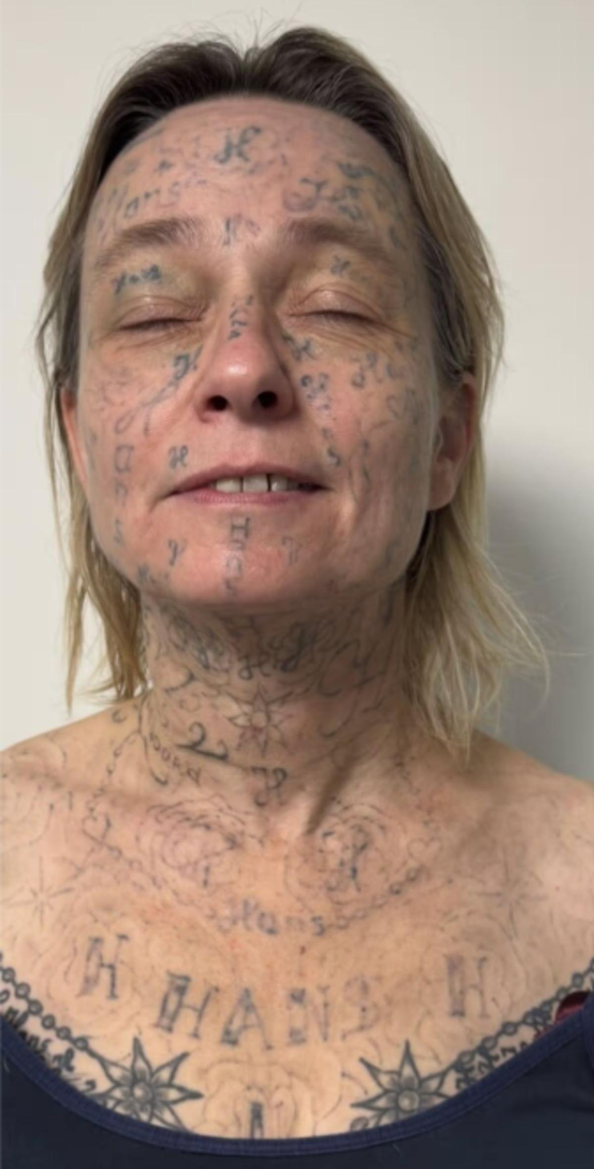 Sevgilisini taciz edip t&uuml;m v&uuml;cuduna adını kazıdı! Cinsel organına... 2