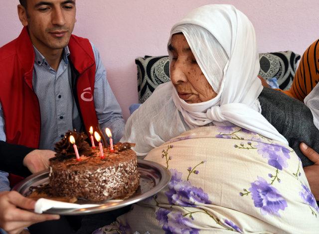 Asiye nine, 119 uncu yaş g&uuml;n&uuml;n&uuml; kutladı 1