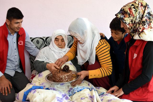 Asiye nine, 119 uncu yaş g&uuml;n&uuml;n&uuml; kutladı 3