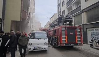 Gelibolu&rsquo;da apartmanda &ccedil;ıkan yangın korkuttu