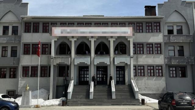Yüksekova'da hareketli dakikalar: Okuldaki ihbar asılsız çıktı
