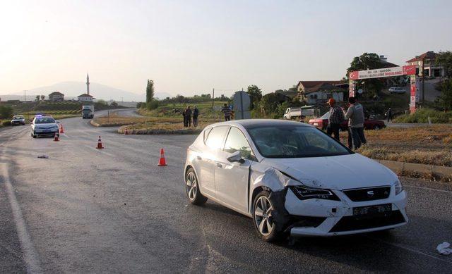 Kaskı takılı olmayan motosikletli öldü