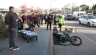 Samsun'da motosiklet ile elektrikli scooter &ccedil;arpıştı: 2 yaralı
