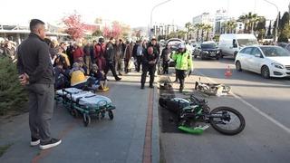Samsun'da motosiklet ile elektrikli scooter çarpıştı: 2 yaralı