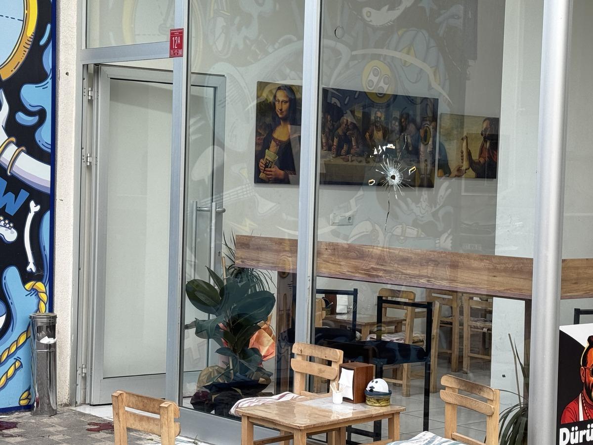 Balıkesir de acı olay! &Uuml;niversite hocası d&uuml;r&uuml;mc&uuml;de kurşunların hedefi oldu 4