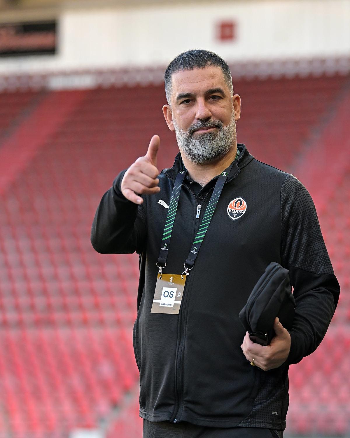 Arda Turan’dan tarihi başarı! Shakhtar adını yarı finale yazdırdı 2