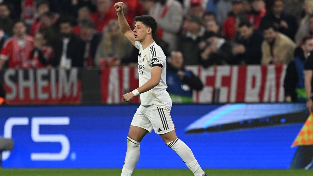 Arda G&uuml;ler efsaneleri sildi s&uuml;p&uuml;rd&uuml;! 30 yıllık rekor artık bir T&uuml;rk &uuml;n 3