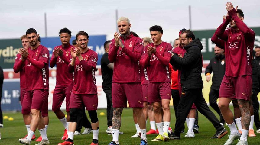 Galatasaray&rsquo;dan taraftarlara a&ccedil;ık antrenman