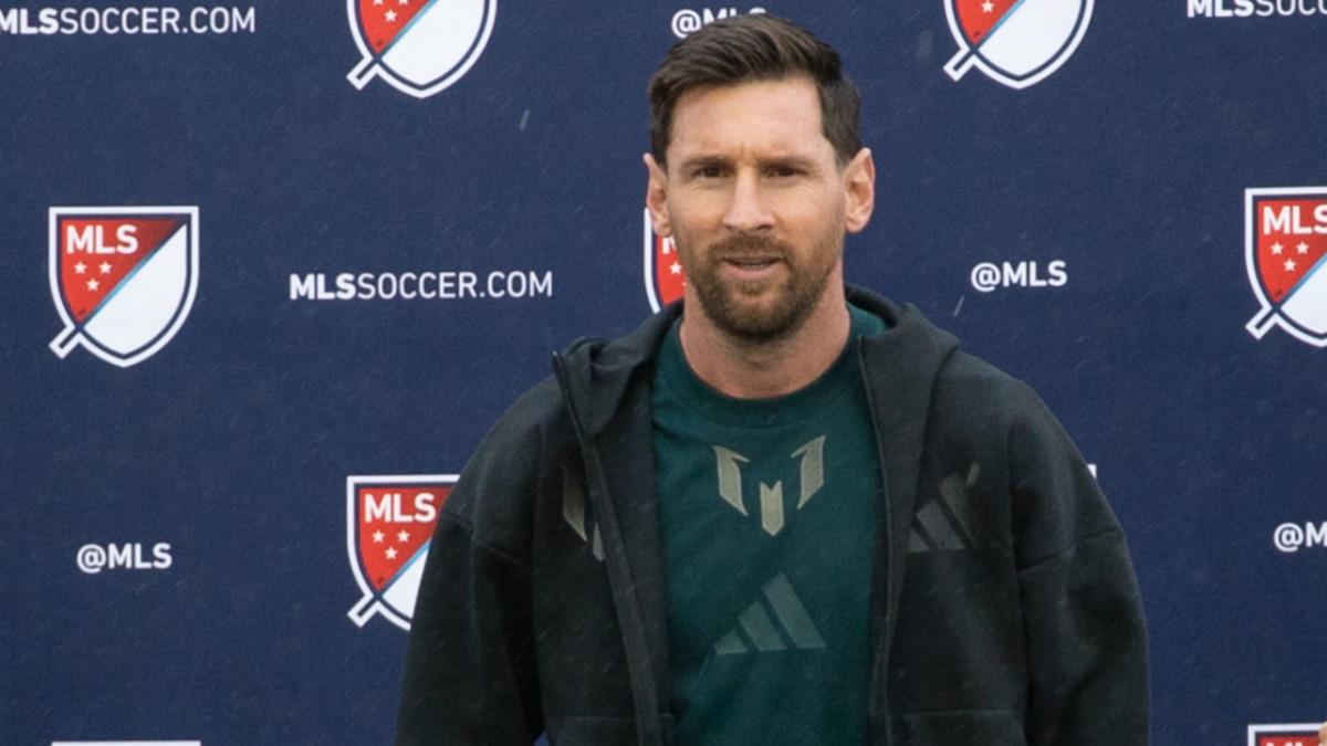 İspanya ya patron olarak d&ouml;nd&uuml;! İşte Lionel Messi nin yeni takımı  1