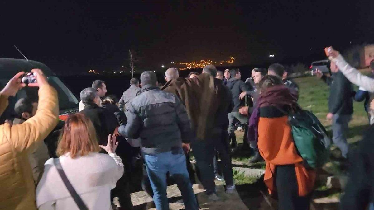 G&uuml;listan Doku nun ailesi isyan etti! Adliye &ouml;n&uuml;nde arbede; anne fenalaştı: "Tenhada sıkıştırıldık" 3