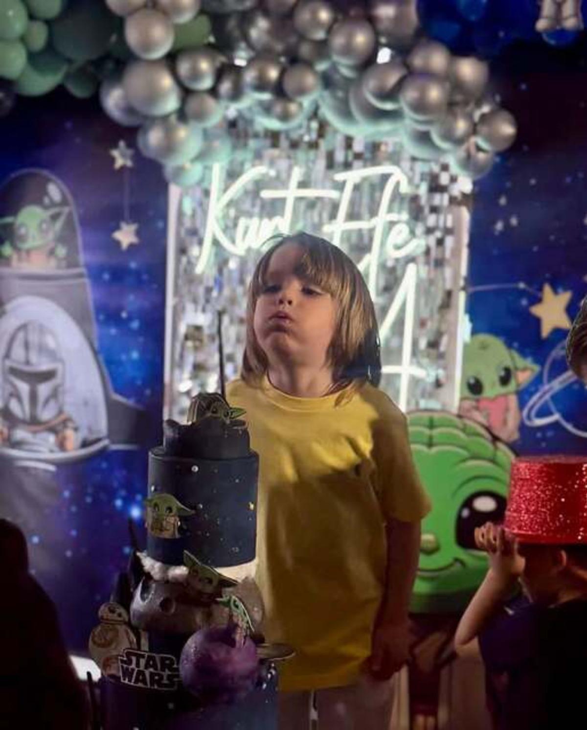 Kıvan&ccedil; Tatlıtuğ ile Başak Dizer in oğlu Kurt Efe 4 yaşında!  Aynı babası   1