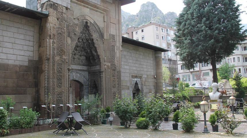 Amasya'da 7 asır &ouml;nce m&uuml;zik ve su sesiyle tedavi